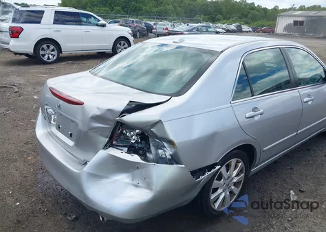 2007 Honda Accord 3.0 Ex из США, поврежденный, VIN 1HGCM66897A073729